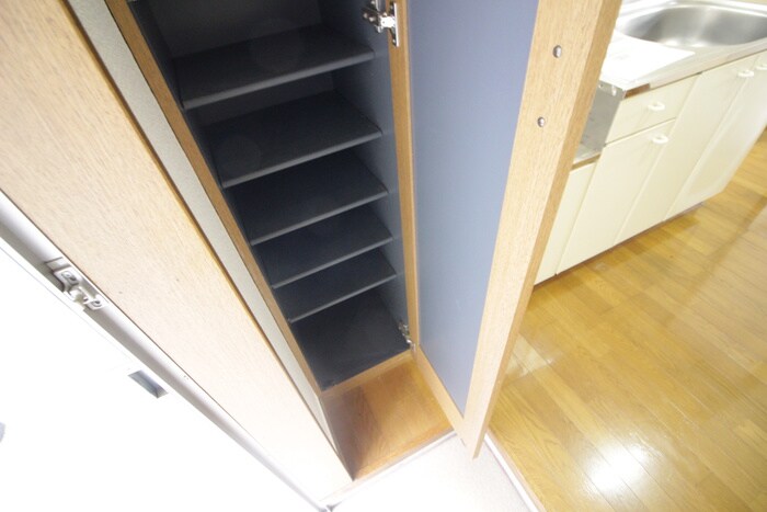 物件内観写真14　(靴箱)