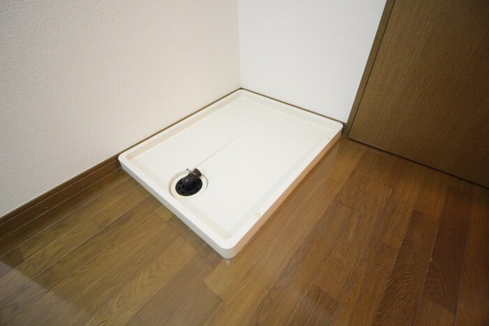 物件内観写真17　(洗濯機置場)