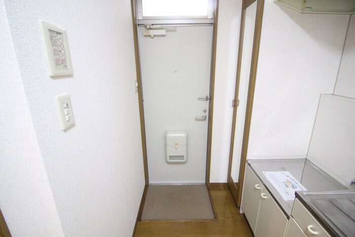 物件内観写真21　(玄関)