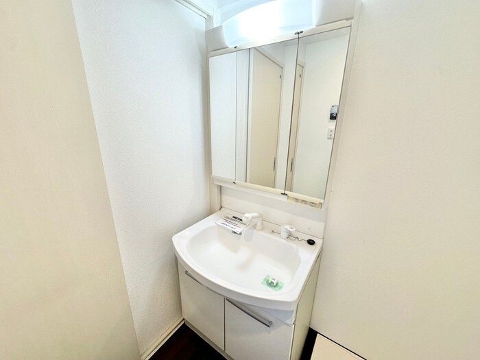 物件内観写真12　(洗面)