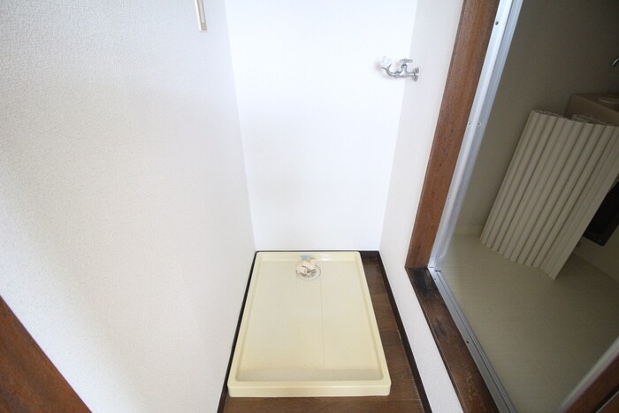 物件内観写真19　(洗濯機置場)