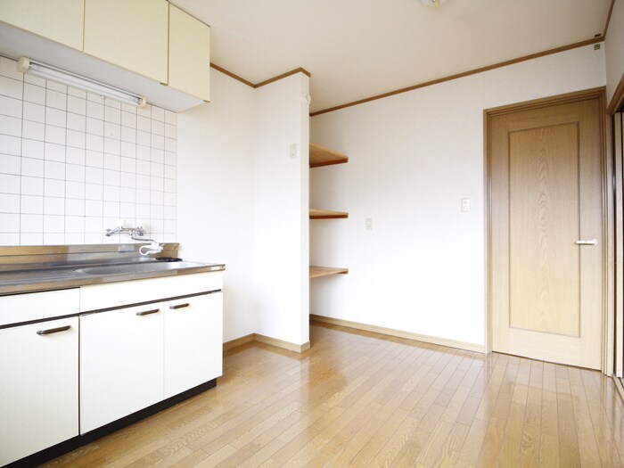 物件内観写真8　(居室)