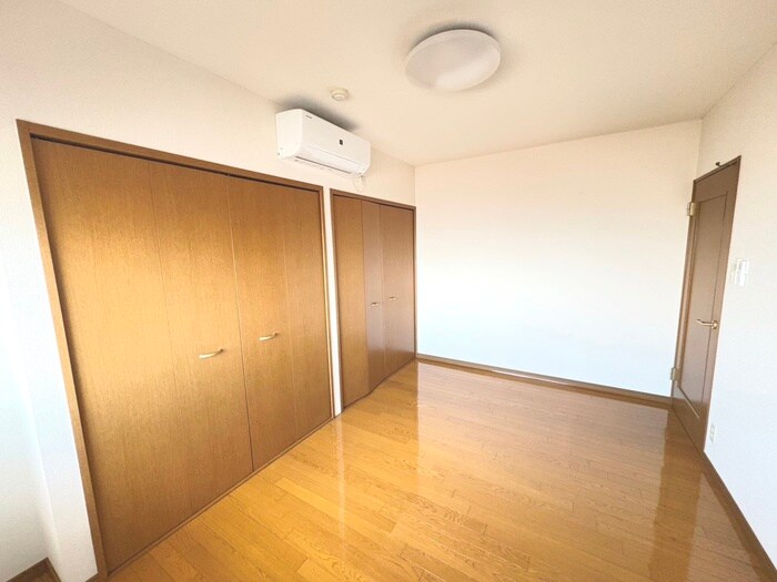 物件内観写真8　(居室)