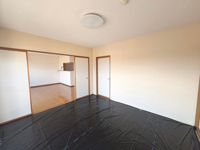 物件内観写真9　(居室)