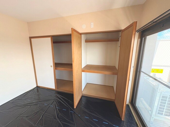 物件内観写真11　(収納)