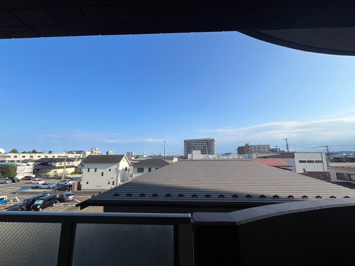 物件内観写真22　(室内からの展望)