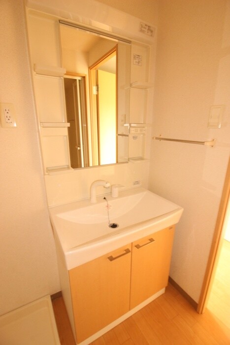 物件内観写真12　(洗面)