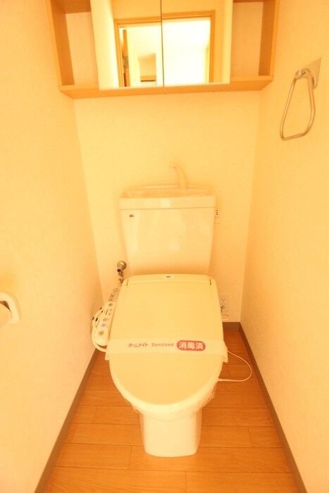 物件内観写真14　(トイレ)