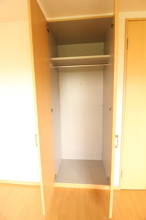 物件内観写真16　(収納)