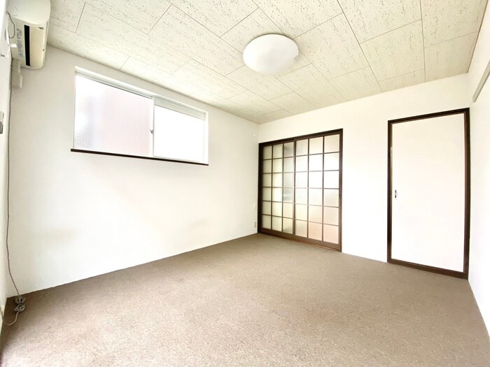 物件内観写真8　(居室)