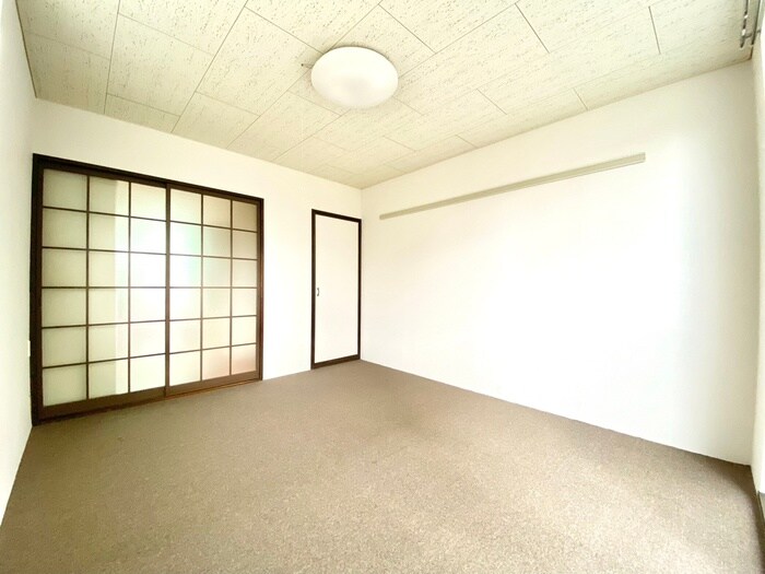 物件内観写真9　(居室)