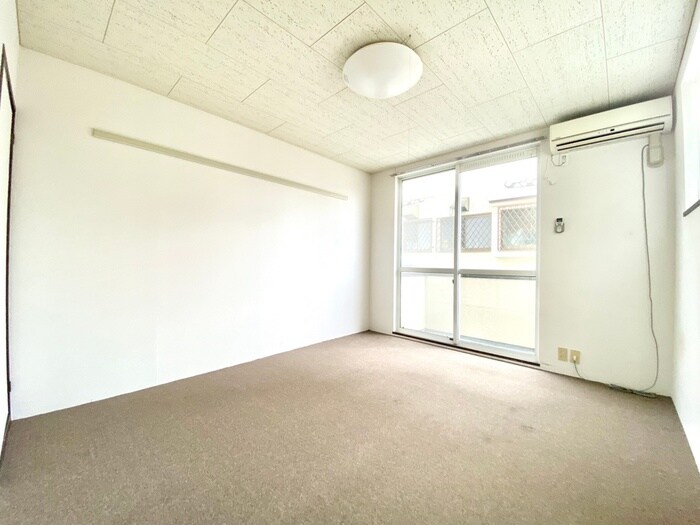 物件内観写真10　(居室)