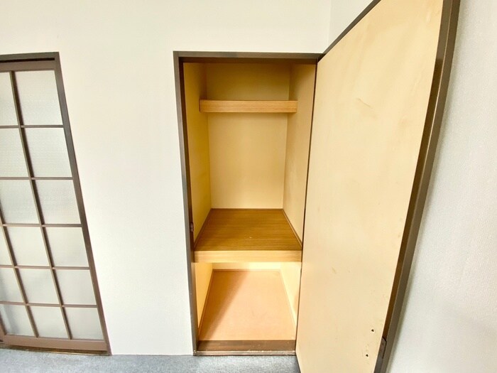 物件内観写真11　(収納)