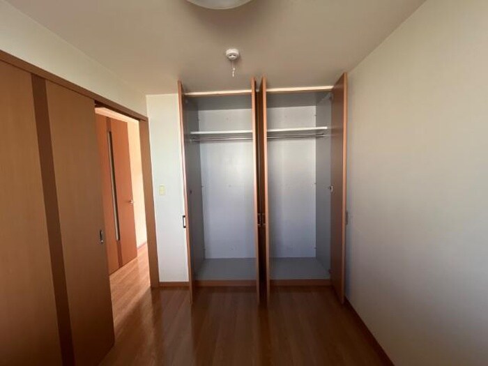 物件内観写真12　(収納)