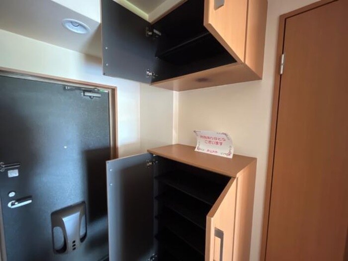 物件内観写真13　(靴箱)