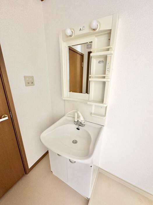 物件内観写真13　(洗面)