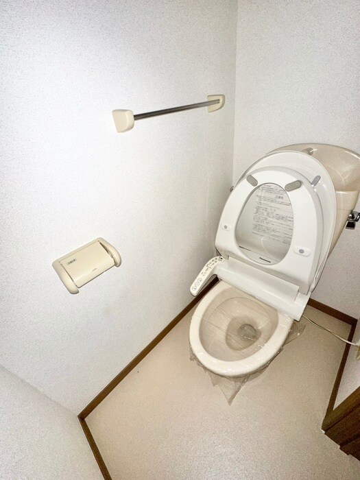 物件内観写真15　(トイレ)