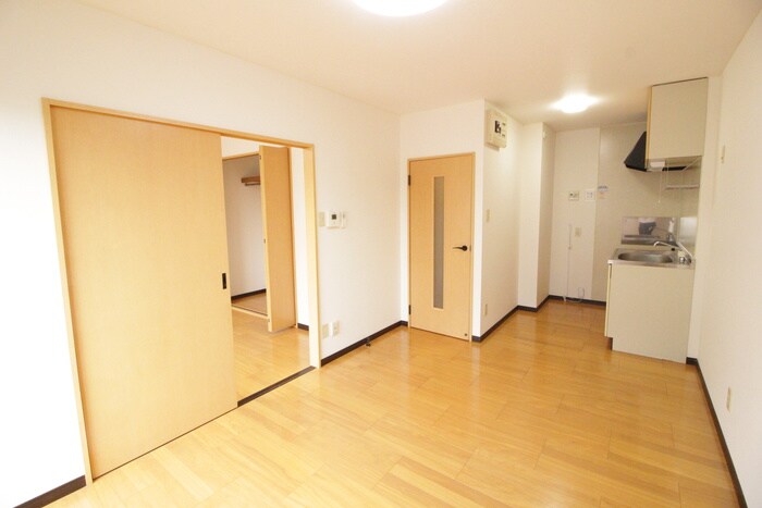 物件内観写真7　(居室)