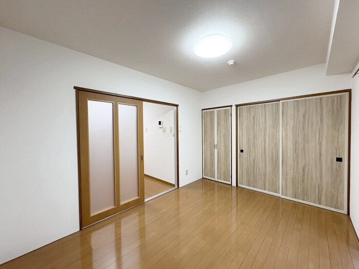 物件内観写真8　(居室)