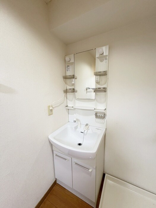 物件内観写真11　(洗面)