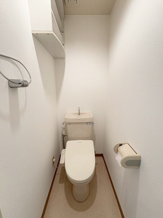 物件内観写真12　(トイレ)