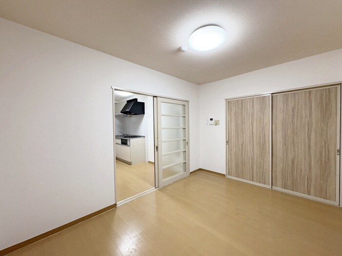 物件内観写真19　(居室)