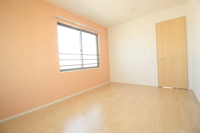 物件内観写真15　(居室)