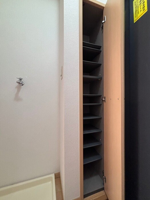 物件内観写真15　(靴箱)