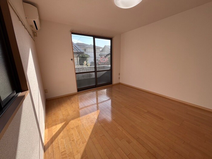 物件内観写真18　(居室)