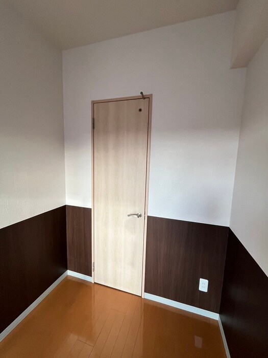 物件内観写真18　(収納)