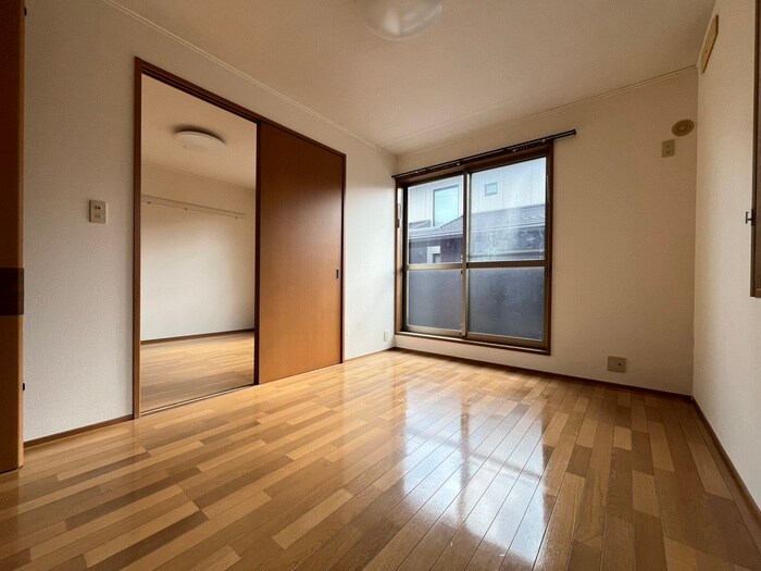 物件内観写真8　(居室)