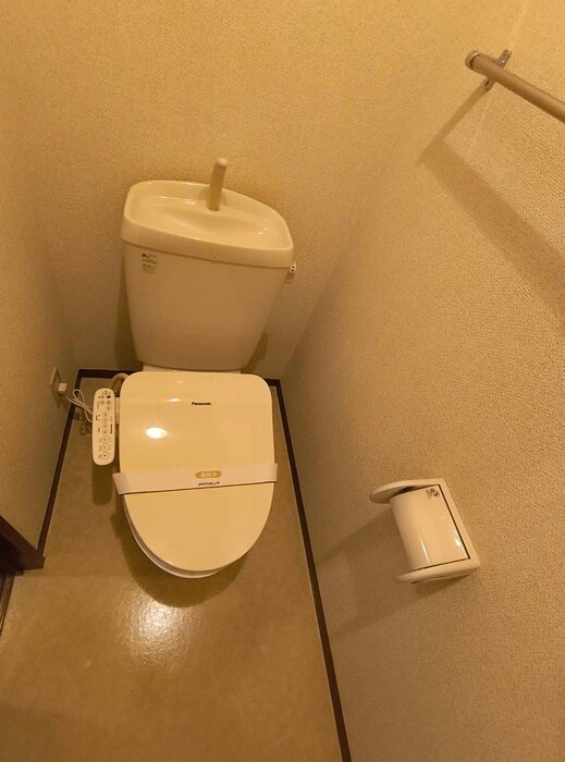 物件内観写真10　(トイレ)