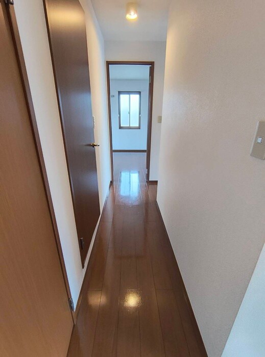 物件内観写真17　(廊下)