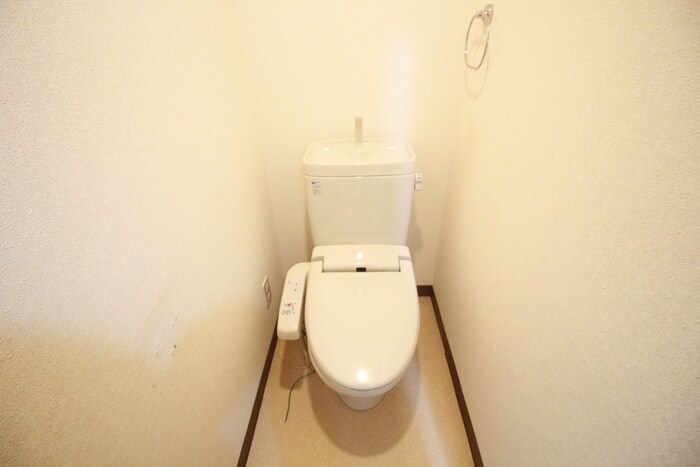 物件内観写真8　(トイレ)