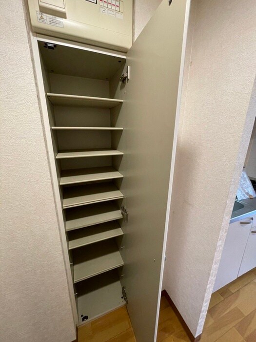 物件内観写真14　(靴箱)