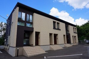 ヒルサイドハウス外観写真