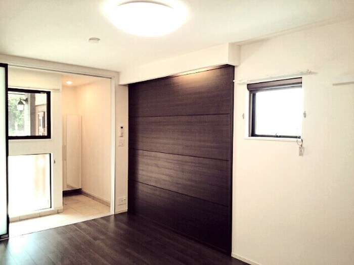 物件内観写真4　(居室)