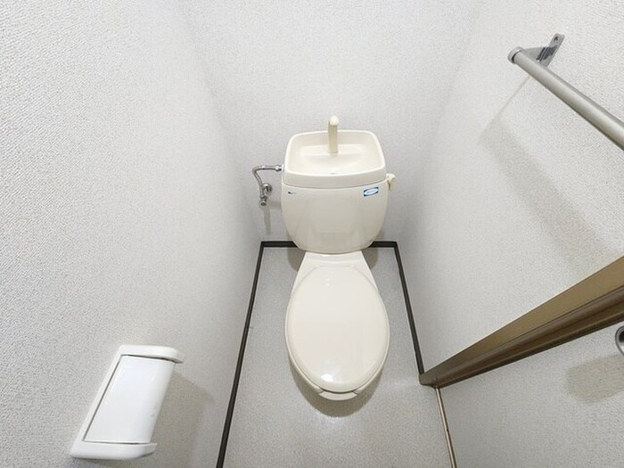 物件内観写真8　(トイレ)