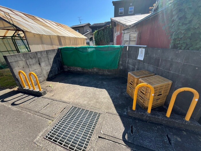 物件外観写真5　(周辺環境)