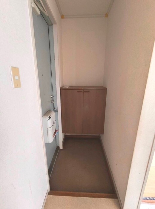 物件内観写真14　(玄関)