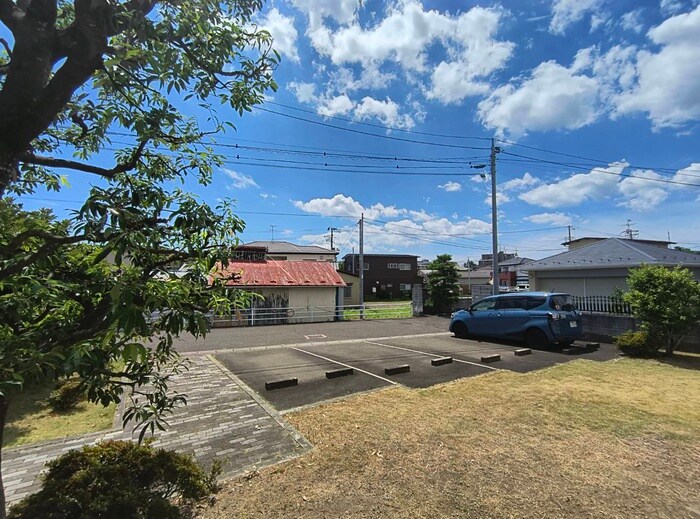 物件内観写真18　(室内からの展望)