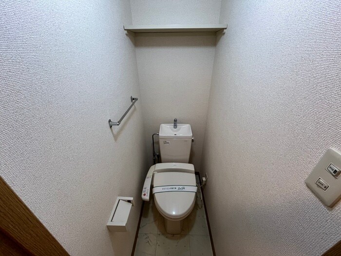 物件内観写真11　(トイレ)