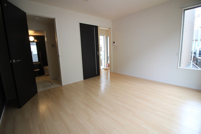 物件内観写真10　(居室)