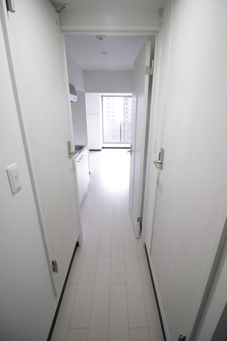 物件内観写真19　(廊下)