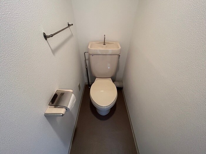 物件内観写真13　(トイレ)