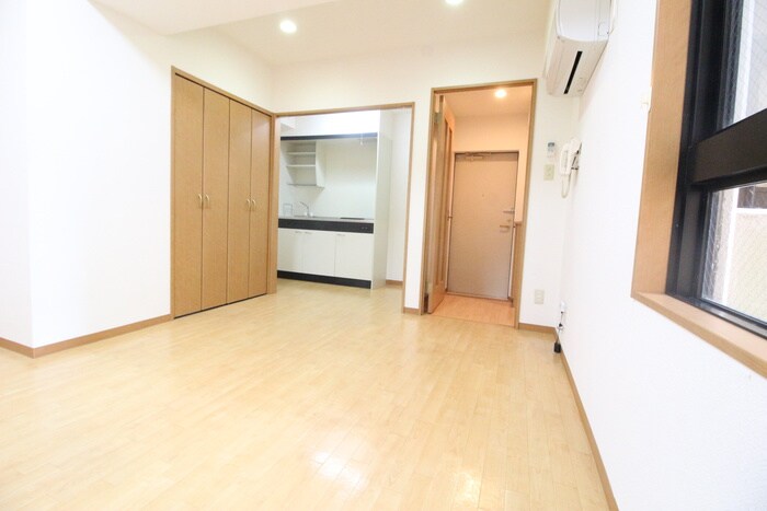 物件内観写真18　(居室)