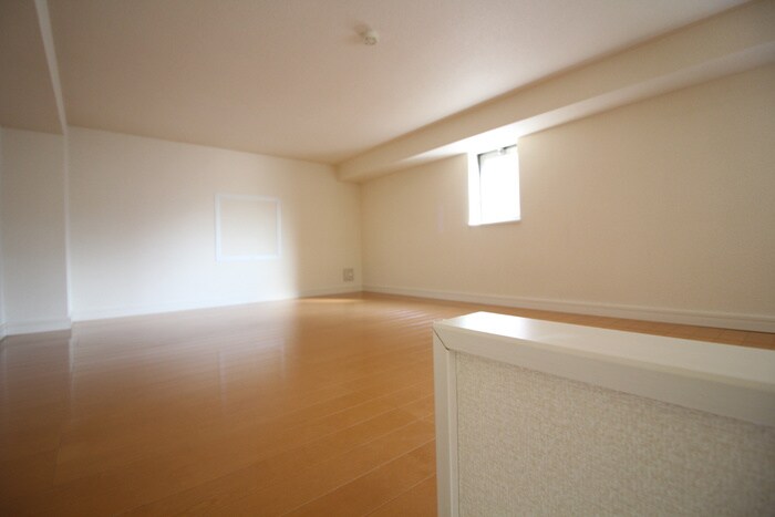 物件内観写真9　(ロフト)