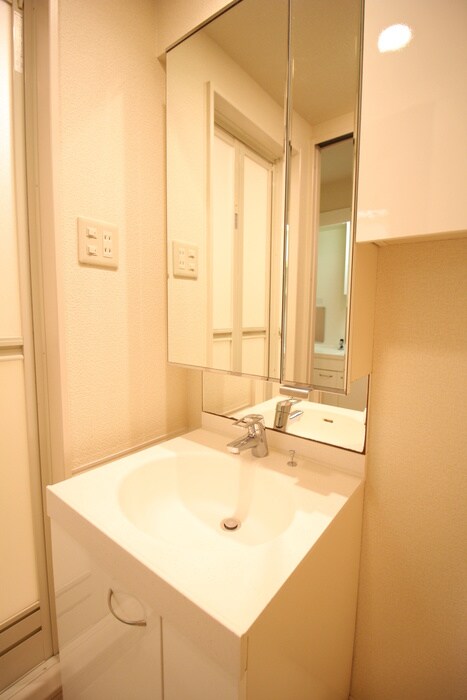 物件内観写真12　(洗面)