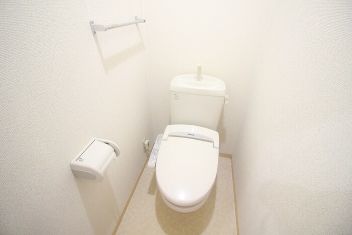 物件内観写真12　(トイレ)