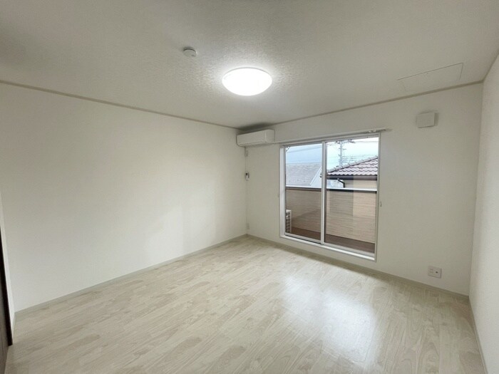 物件内観写真8　(居室)